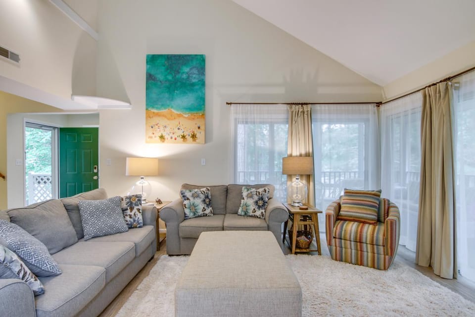 1 Mi to Beach: Sea Colony Condo w/ Balcony! House in Sussex County