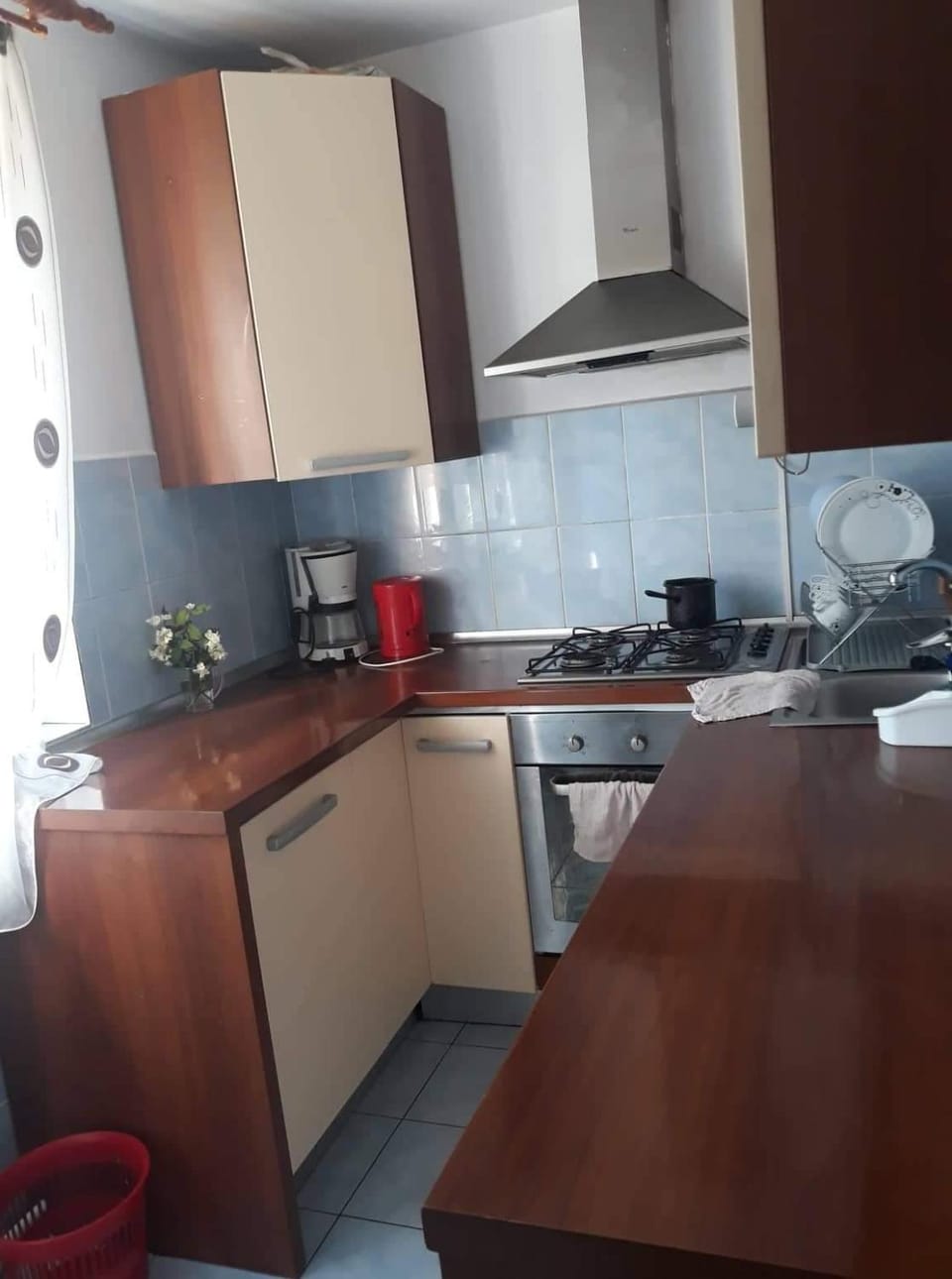 Kitchen or kitchenette, Communal kitchen