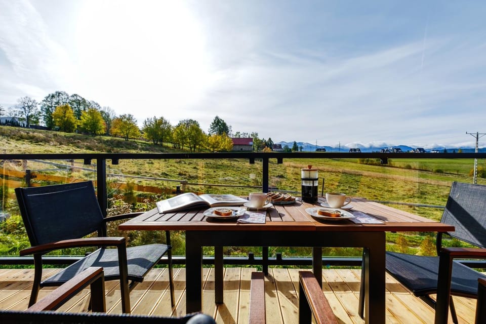 Balcony/Terrace, Food and drinks, Food