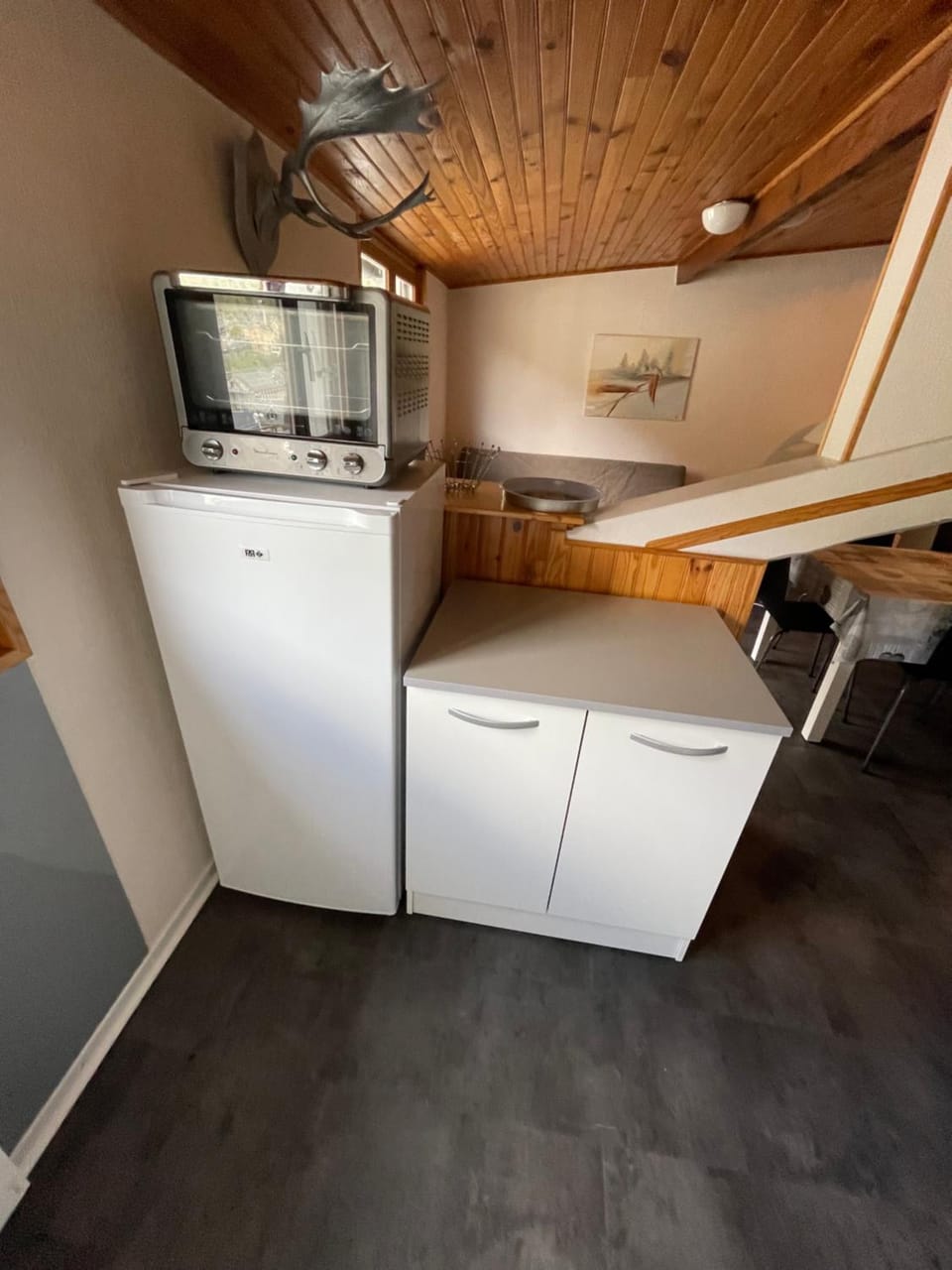 Kitchen or kitchenette