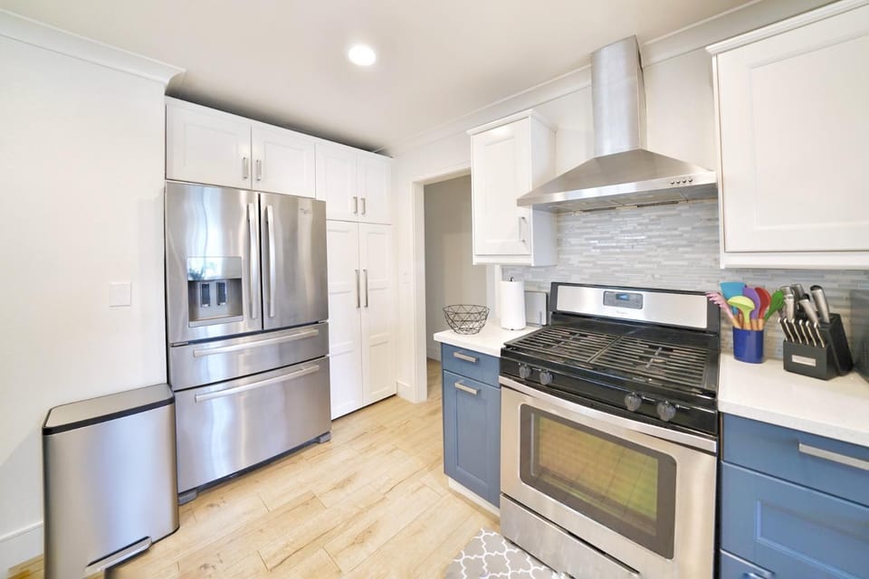 oven, stove, kitchen