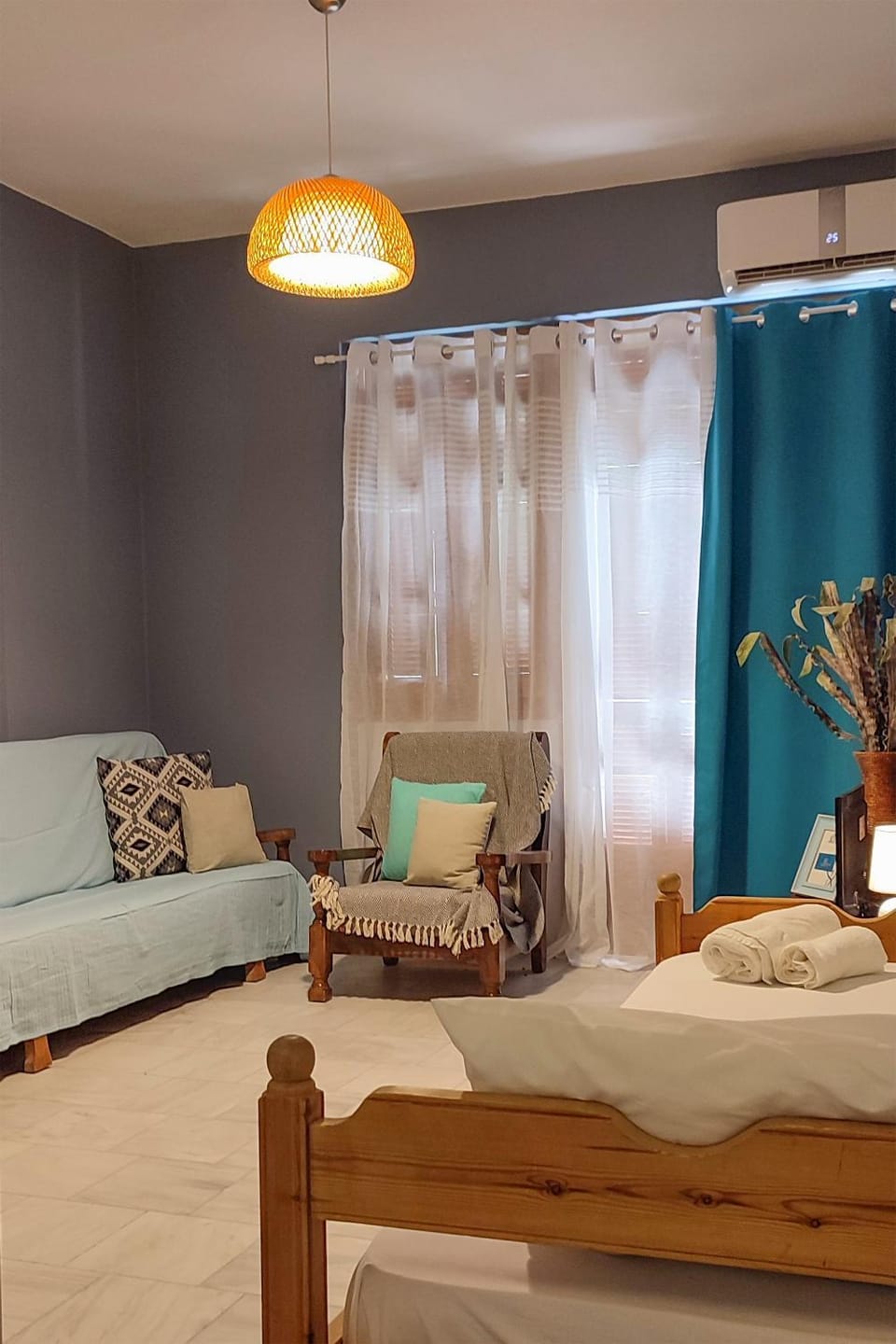 Bed, Living room, Seating area