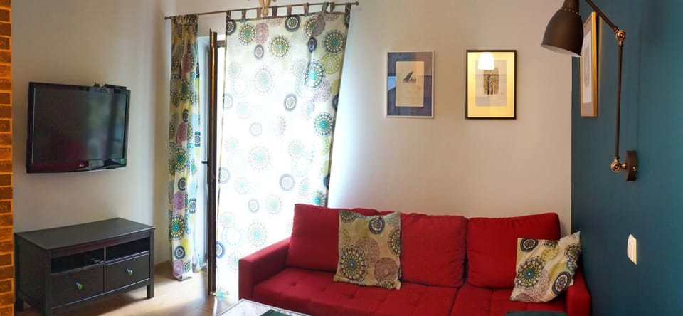 TV and multimedia, Living room, Seating area