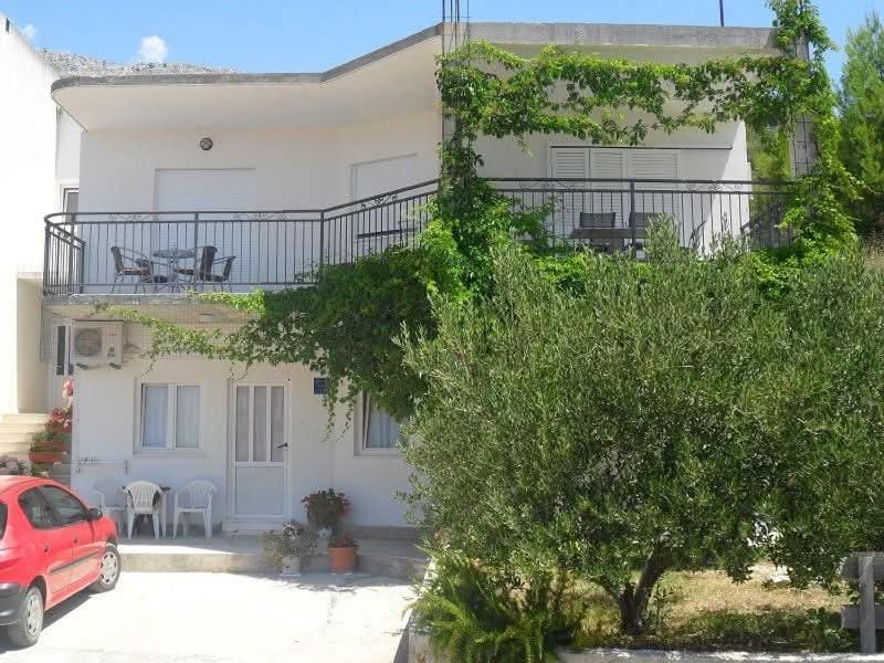 Family apartment and terrace with a sea view Apartment in Split-Dalmatia County