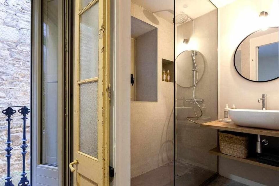 Velo Vern 1- Beautiful new apartment 2 bed ensuite Apartment in Girona