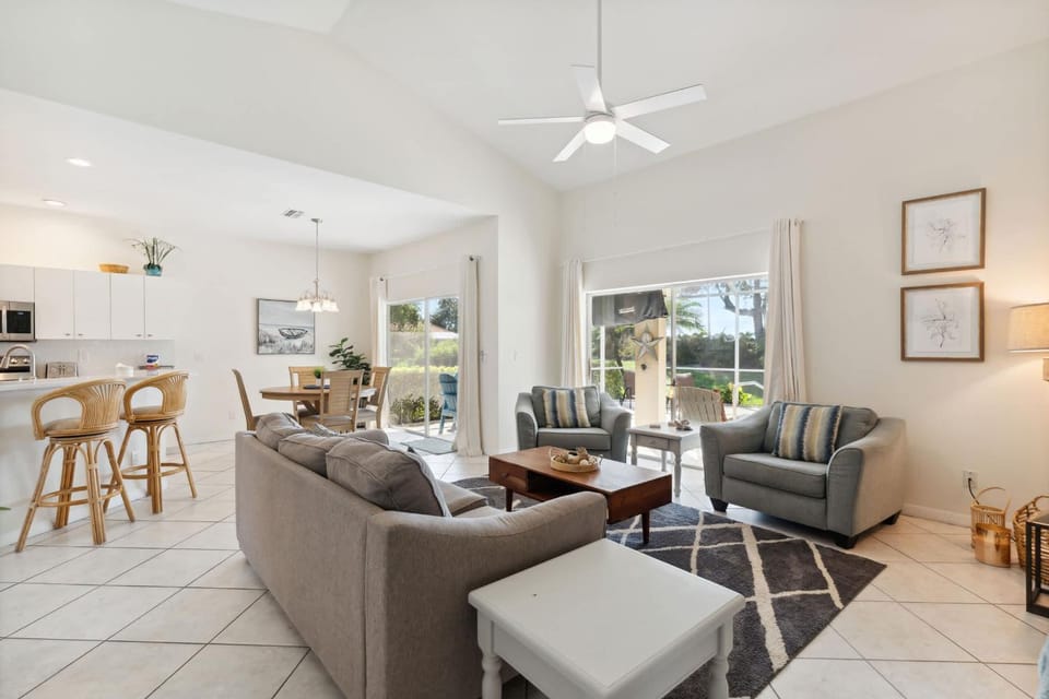 Fantastic Weekly Rental Pool Home in Falcons Glen of Lely - Naples, Florida! House in Lely Resort