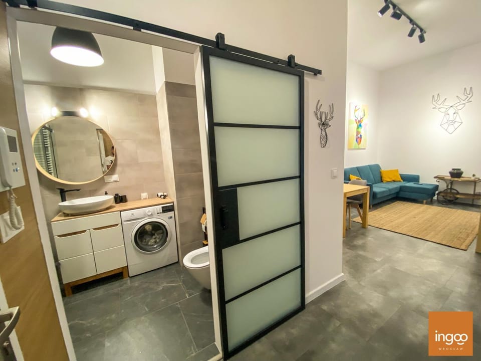 Bathroom, Living room
