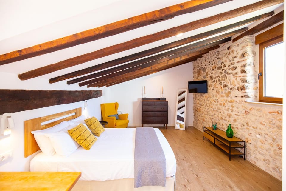 Bed, Photo of the whole room