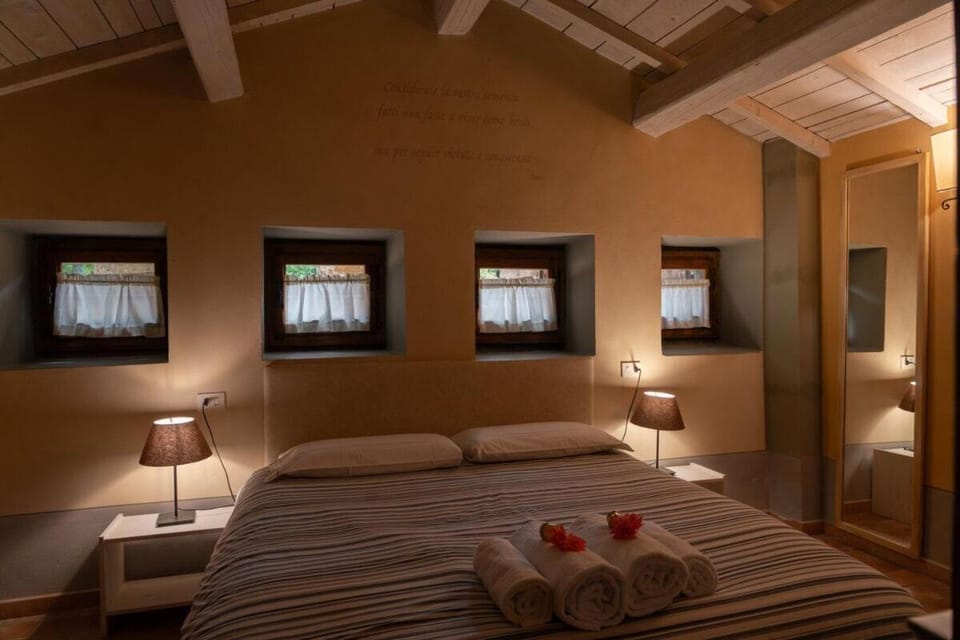 Eremo Montemezzano Farm Stay in Tuscany