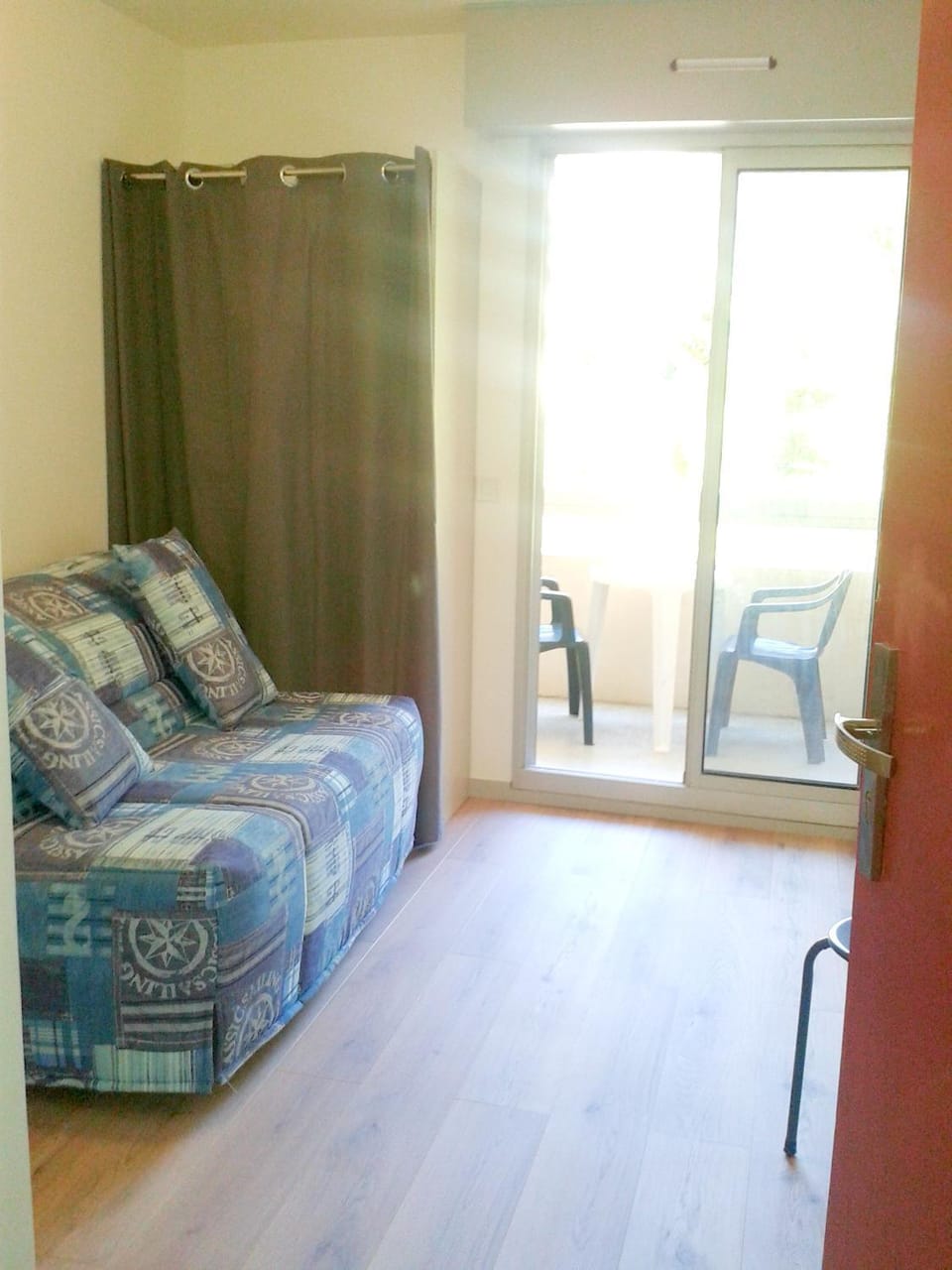 Studio meublé avec Piscine Nice OUEST Quartier Fabron Apartment in Nice