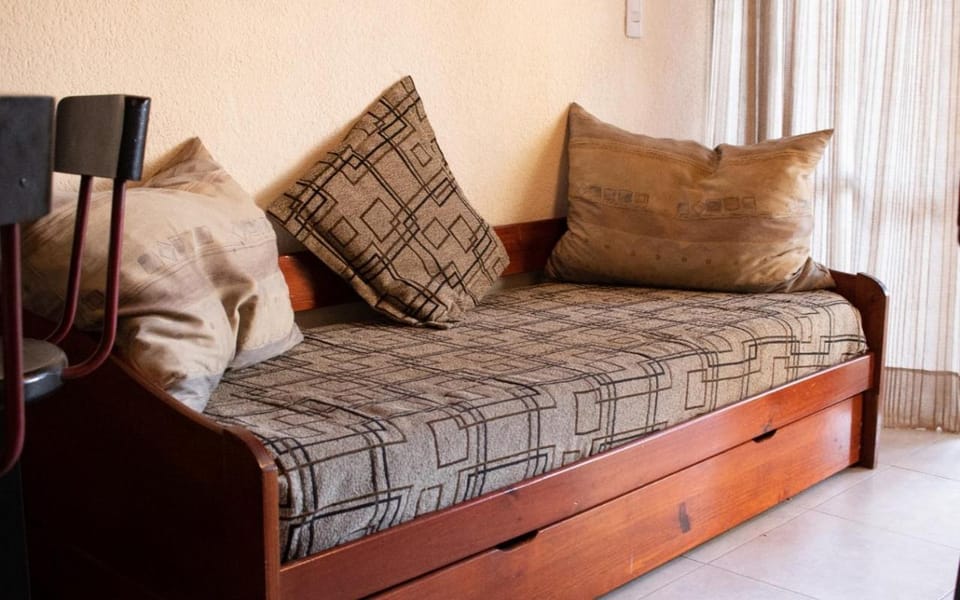 Bed, Living room
