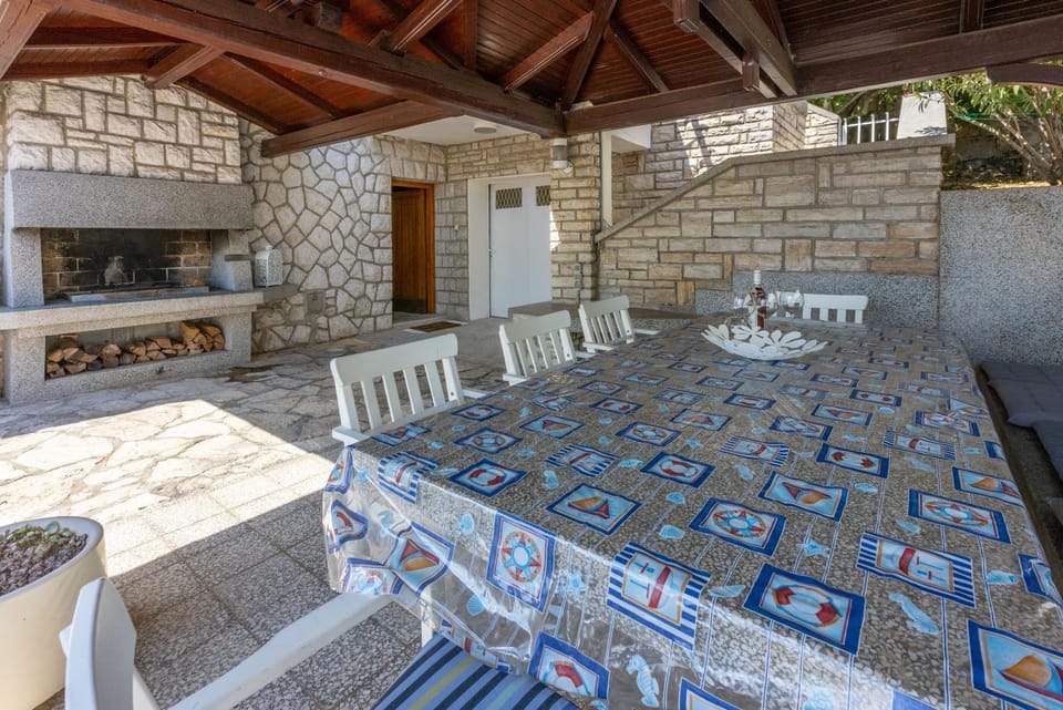 BBQ facilities, Balcony/Terrace