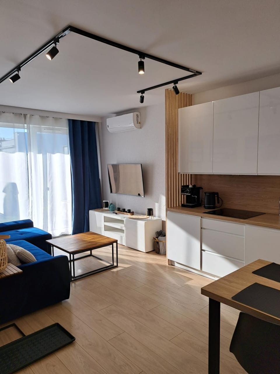 Coffee/tea facilities, Living room, Seating area