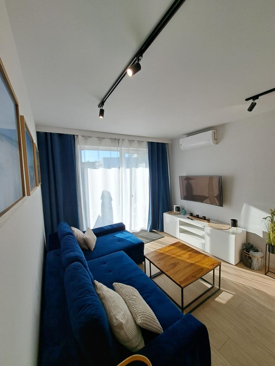 Balcony/Terrace, Living room