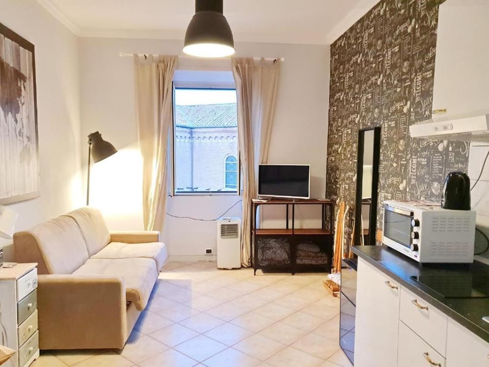 Heart of San Lorenzo Bed and Breakfast in Rome