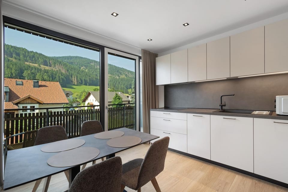 Property building, Kitchen or kitchenette, Living room