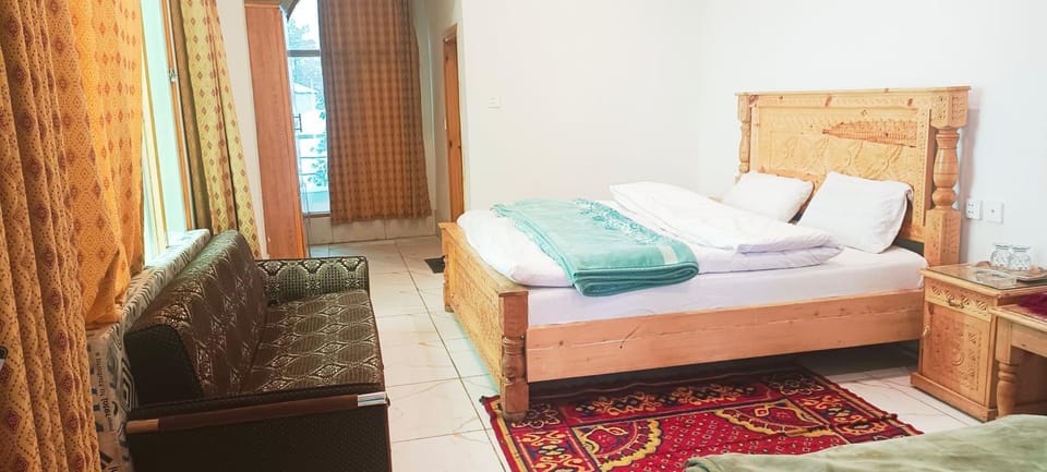 Bed, Living room, Bedroom
