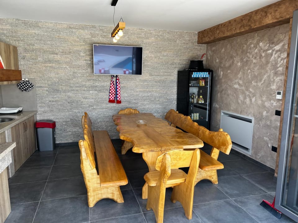 TV and multimedia, Kitchen or kitchenette, minibar