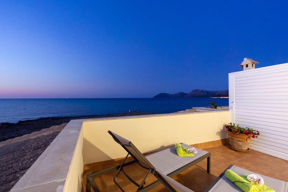 Property building, Balcony/Terrace