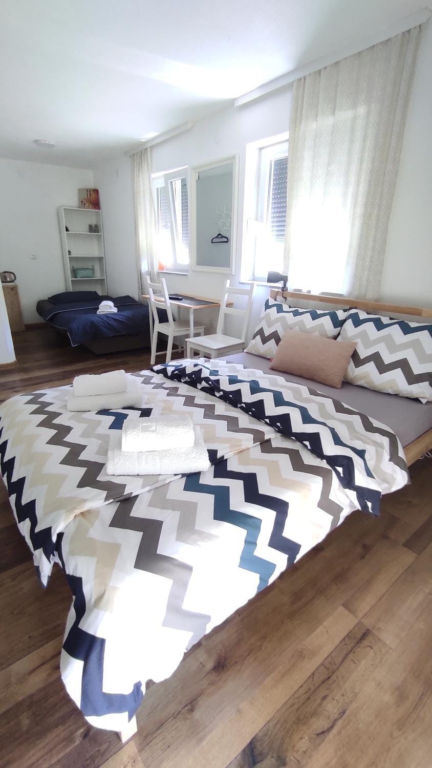 Bed, Bedroom