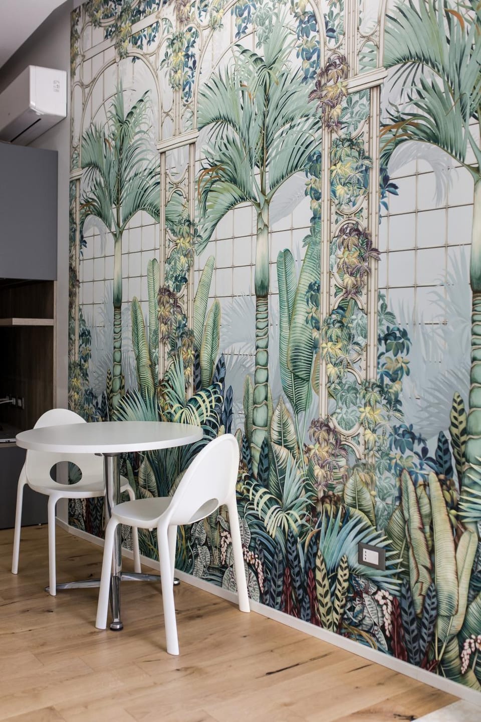 Living room, Decorative detail, Seating area