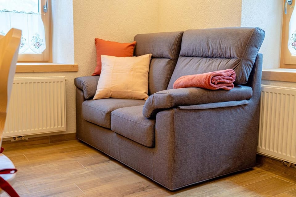 Communal lounge/ TV room, Living room