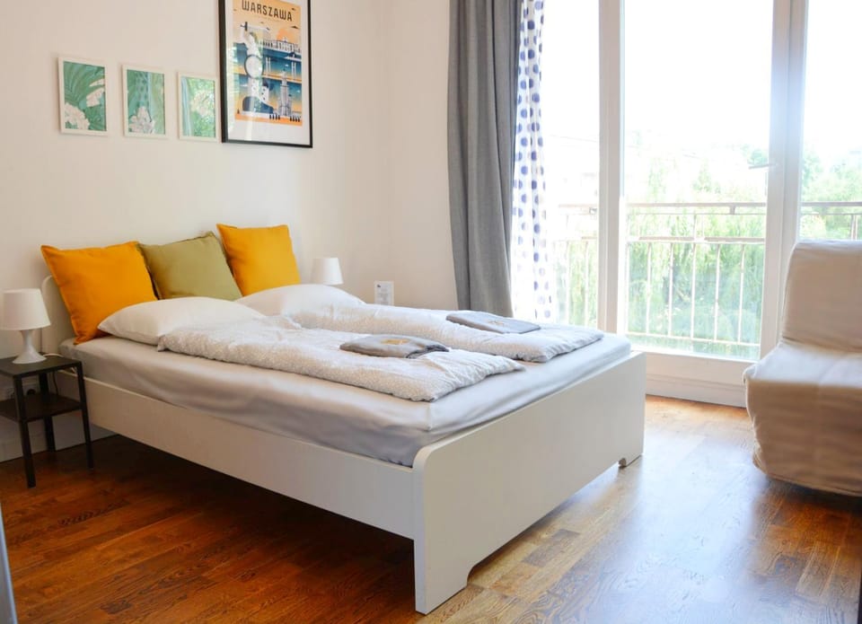 Bed, Living room, Bedroom