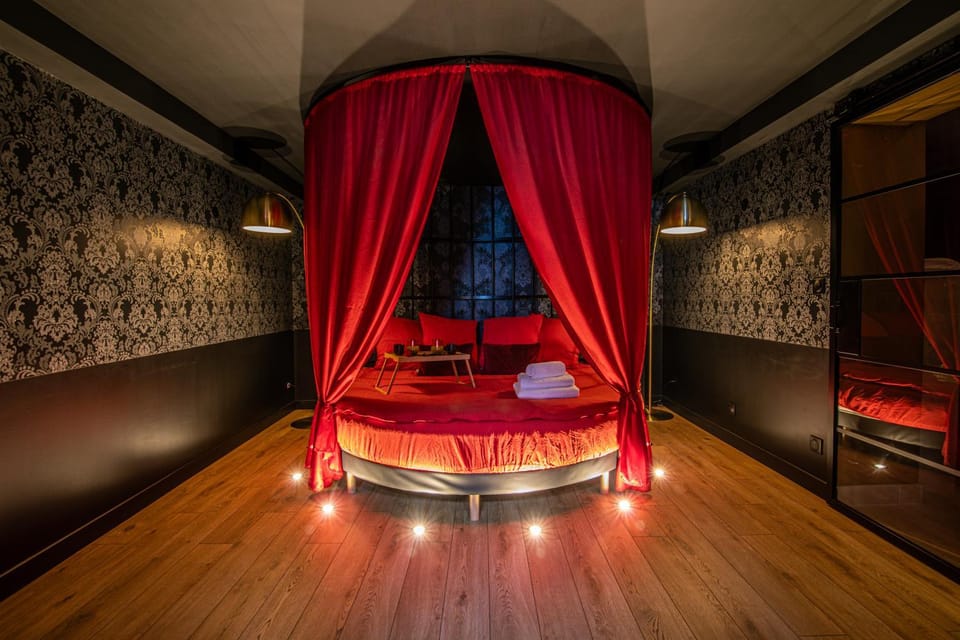 La Parenthèse Numéro 6 - Jacuzzi Reims Apartment in Reims