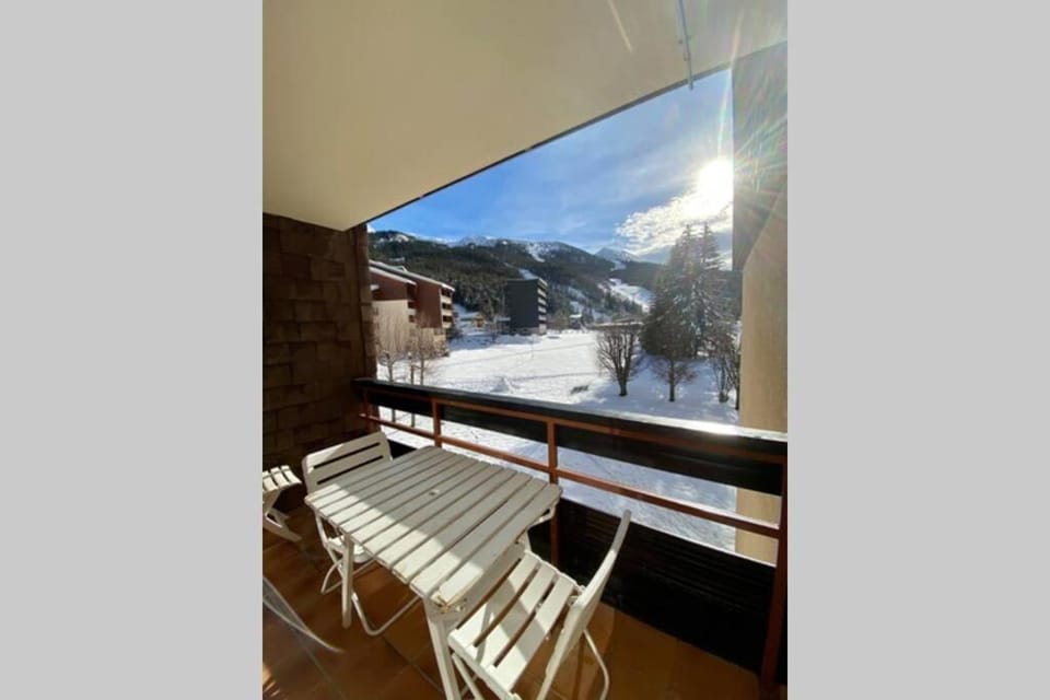 Balcony/Terrace, Mountain view