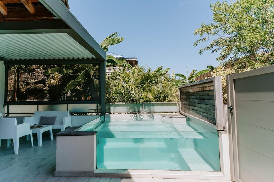 Patio, Pool view, Swimming pool