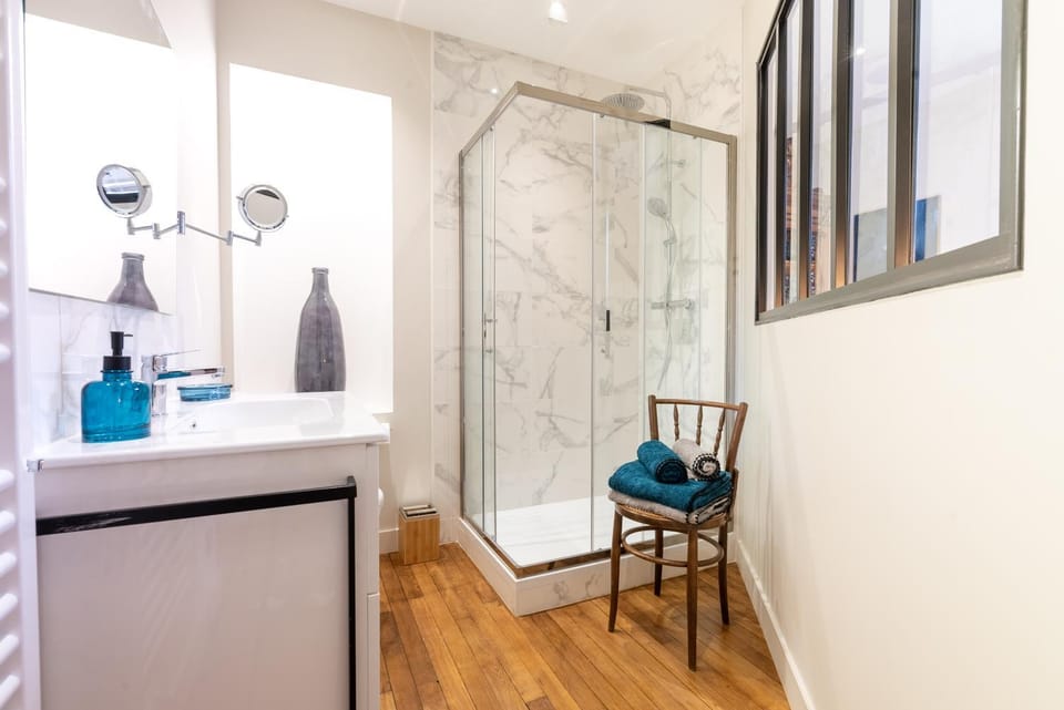 Shower, Bathroom