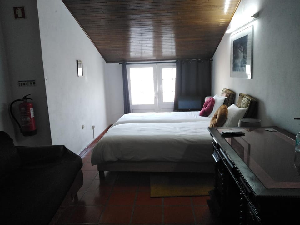 MIX inn Bed and Breakfast in Setubal District
