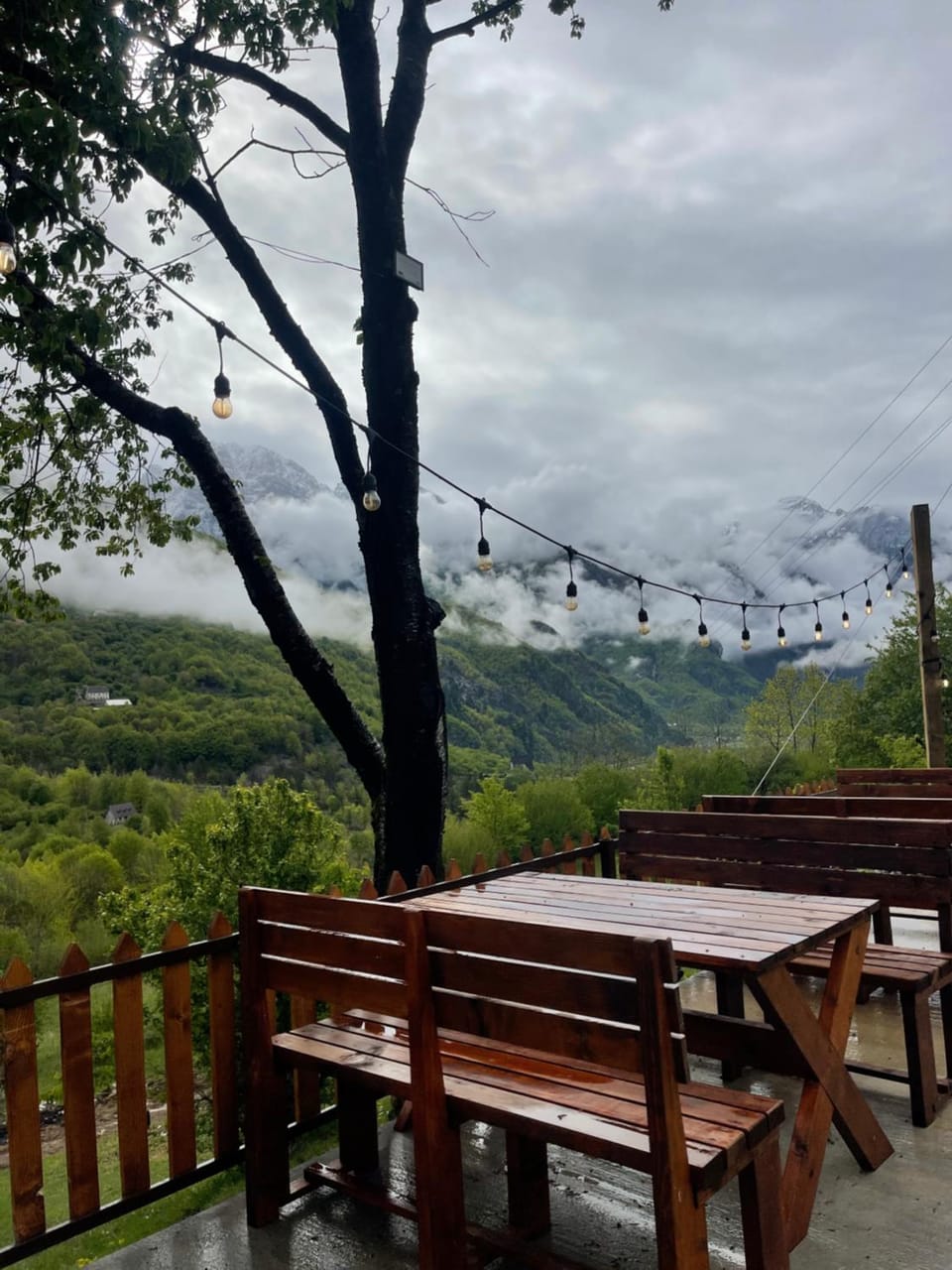 Royal Land Bed and Breakfast in Montenegro