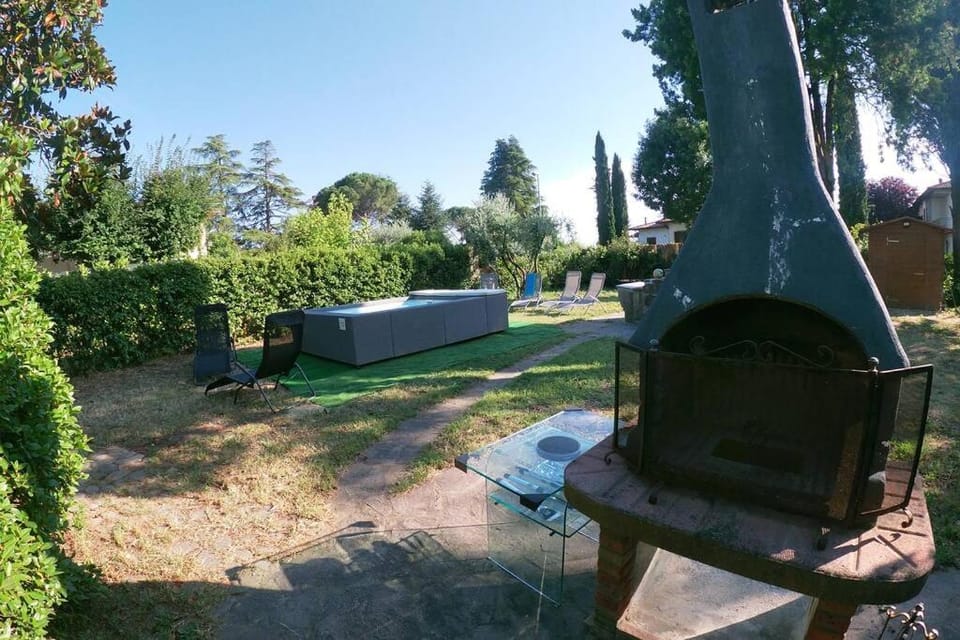 BBQ facilities, BBQ facilities, Garden