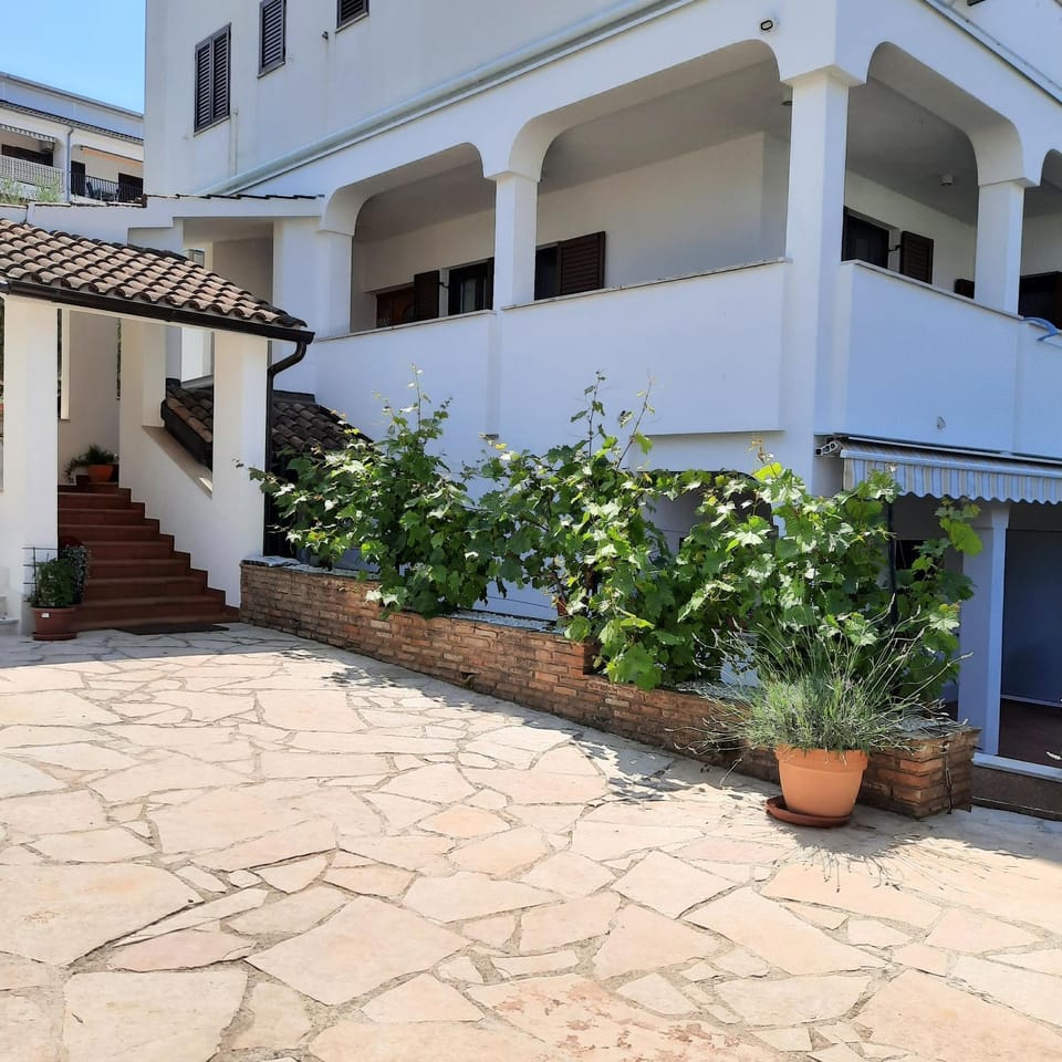 Property building, Garden