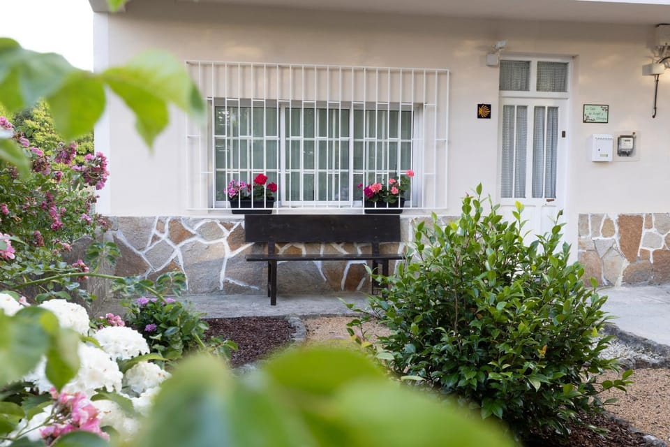 La casa de Angel y Olimpia House in Galicia