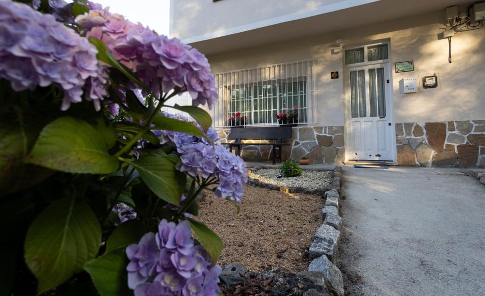 La casa de Angel y Olimpia House in Galicia