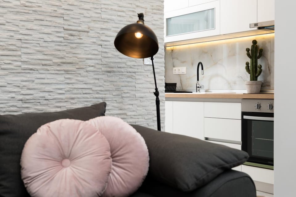 Kitchen or kitchenette, Living room