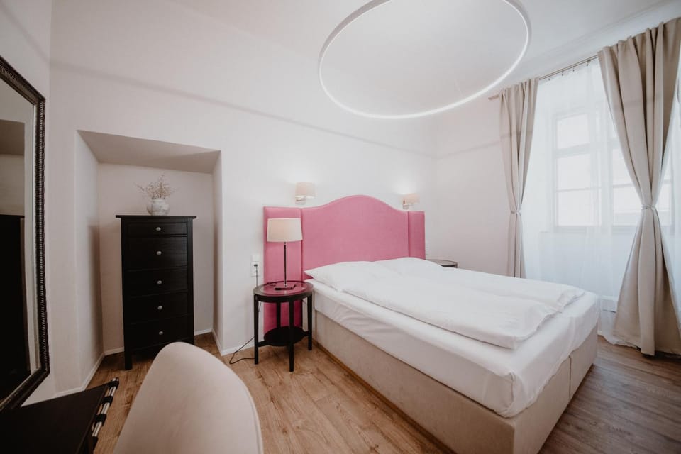 Bed, Photo of the whole room, Bedroom, hair dresser