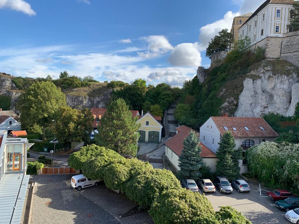 Neighbourhood, Bird's eye view, View (from property/room)