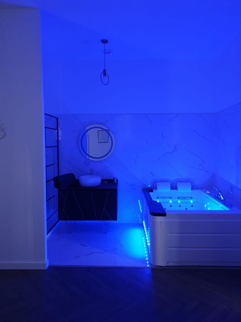 Bathroom, Spa and wellness centre/facilities