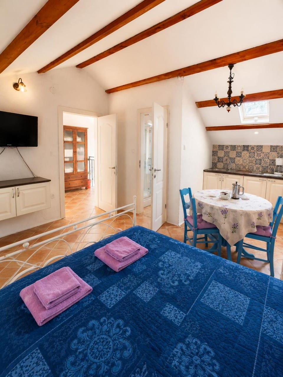 Studio Apartman Blue Sky Apartment in Lika-Senj County