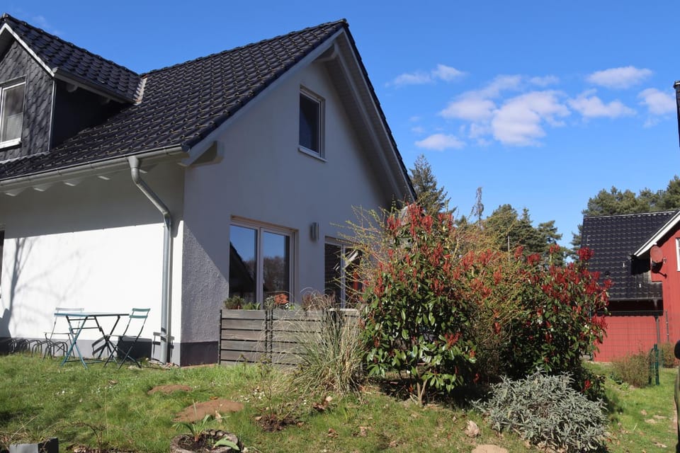 Property building, Garden, Garden view