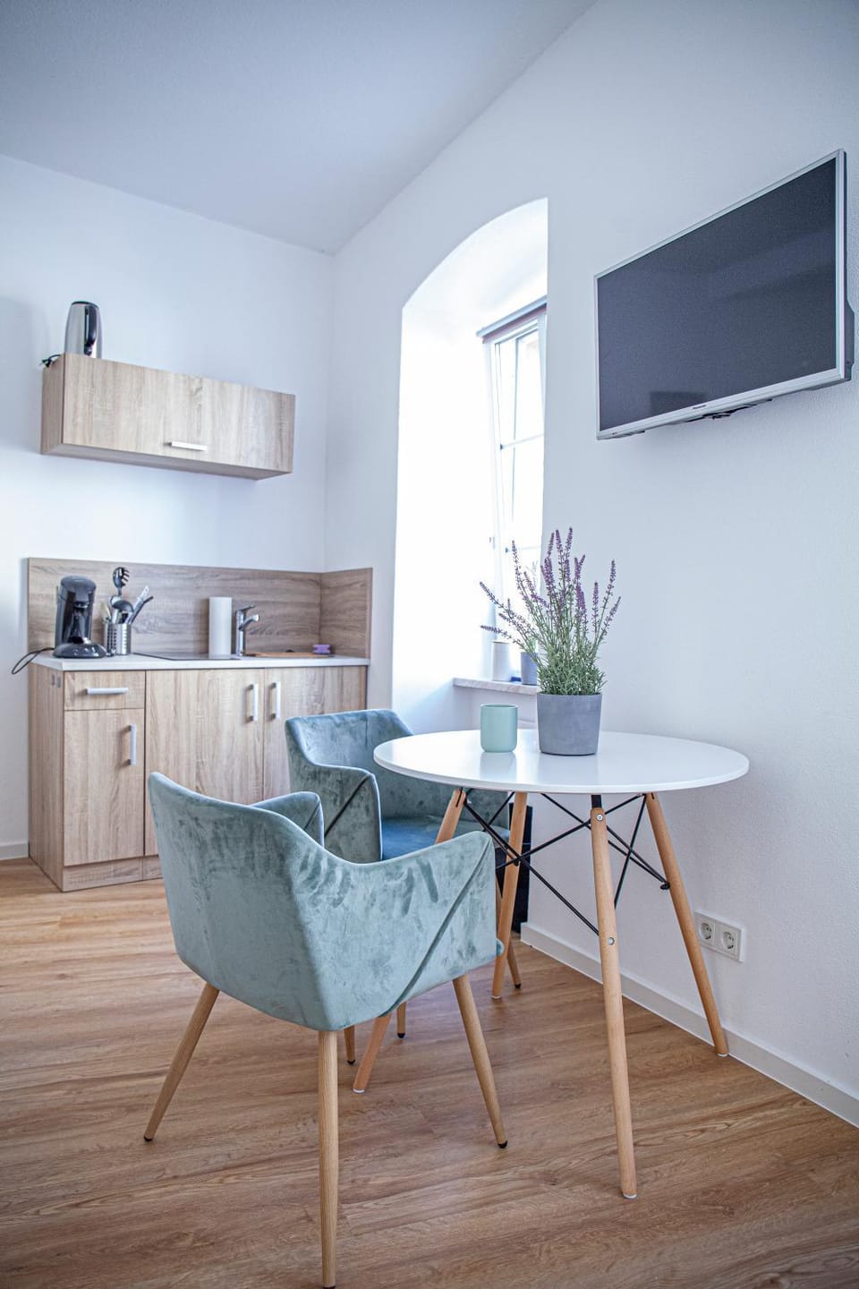 TV and multimedia, Kitchen or kitchenette, Seating area, Dining area
