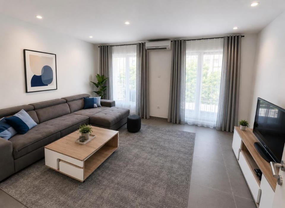 TV and multimedia, Living room, acessibility, air conditioner