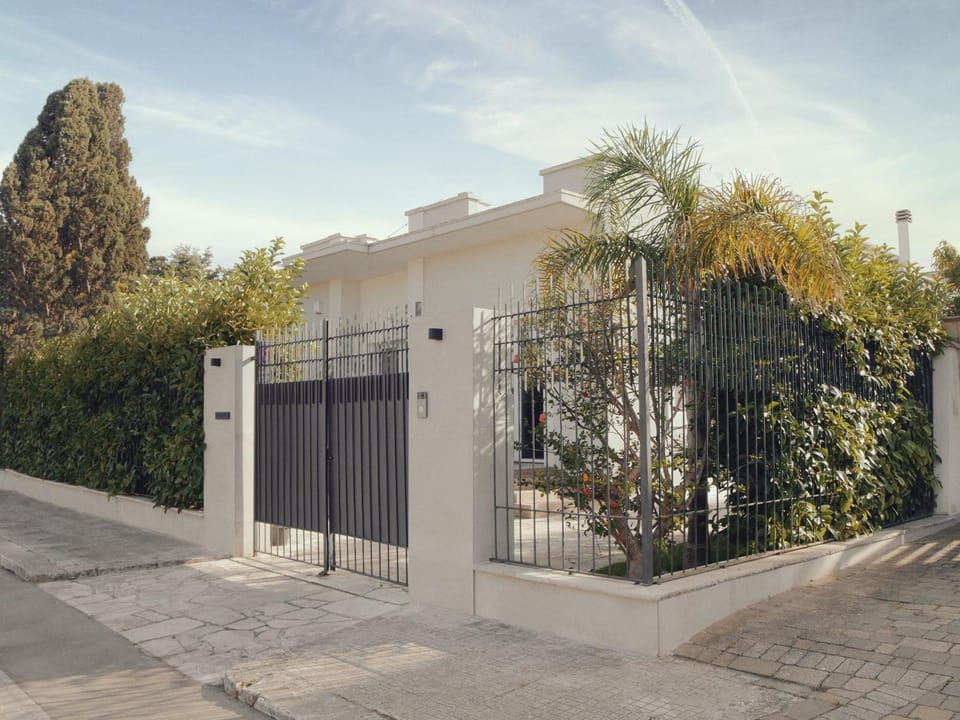 Property building, Garden, Garden, Garden view, Garden view