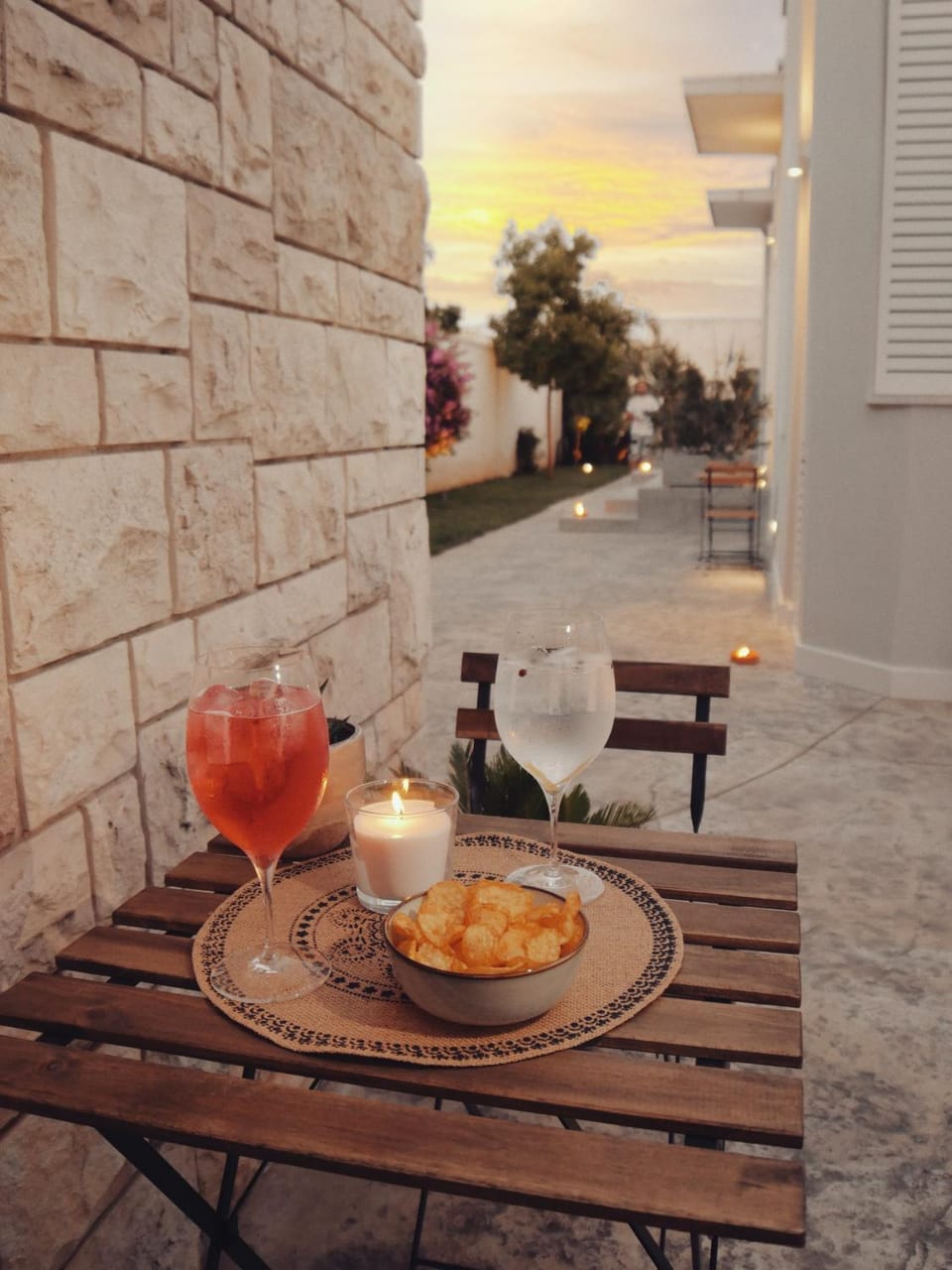 Property building, Garden, Garden, Food and drinks, Garden view, Garden view, Breakfast
