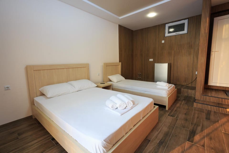 Bed, Photo of the whole room, towels
