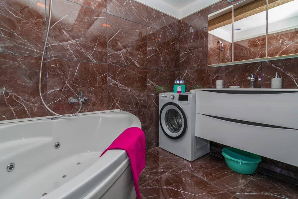 SALONA HILLS with magical view of SPLIT Apartment in Šibenik-Knin County, Croatia