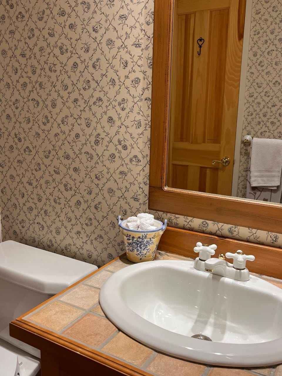 Toilet, Bathroom